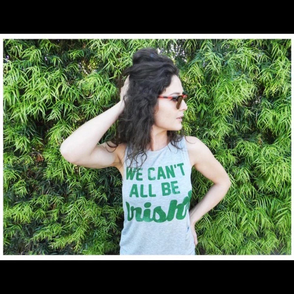 SUNSET & ROSE Irish Muscle Tee - Picture 2 of 9